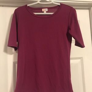 Lularoe, Gigi shirt